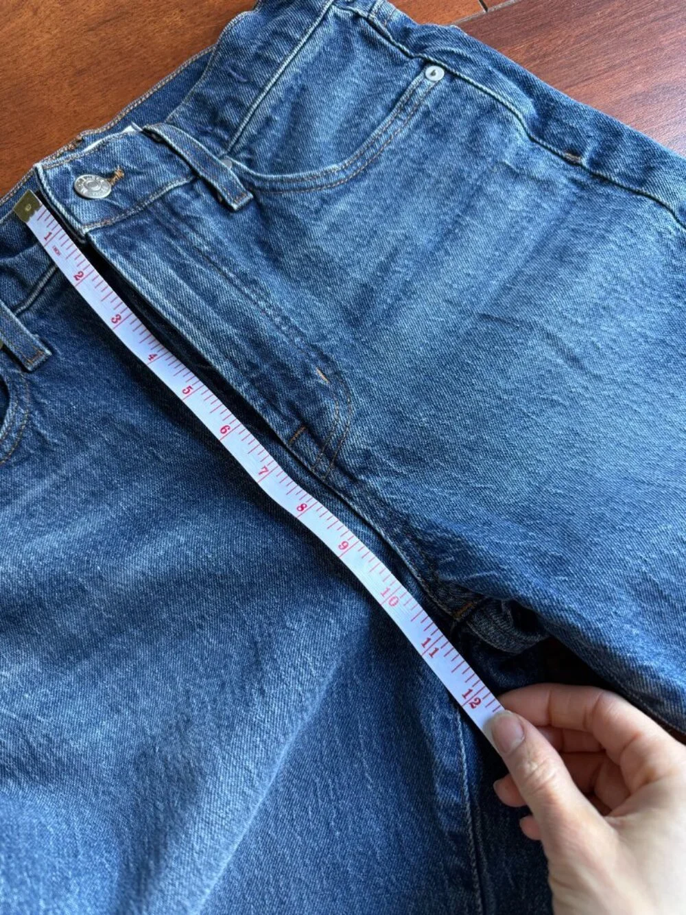 Madewell, The Perfect Vintage Jean Size 26, Straight Leg, Mid Rise Medium Wash - Picture 6 of 9